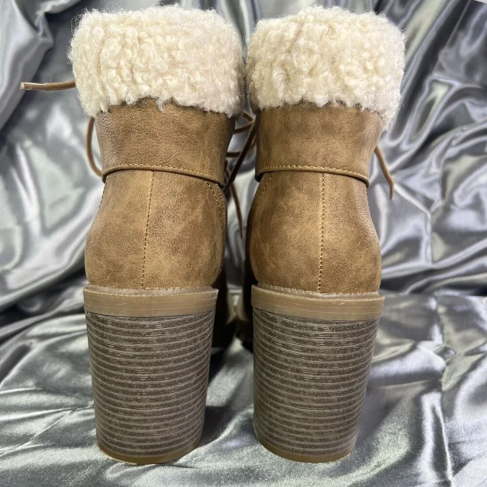 GBG G by Guess Boots Women Sz 9.5 M Brown 4” Heel Lace Up Chunky Lug Fur Booties